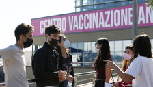 La scuola è il prossimo campo di battaglia: guerra tra presidi e genitori sul green pass