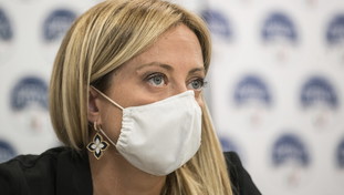 La bufala della Meloni no vax: l'ultima invenzione della sinistra sul negazionismo