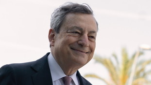 Draghi, un premier che ci fa spendere poco in viaggi: 80mila euro in meno di 5 mesi