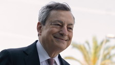 Draghi, un premier che ci fa spendere poco in viaggi: 80mila euro in meno di 5 mesi