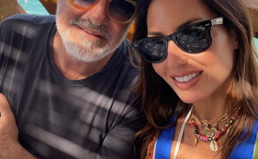A Capri Briatore si fa un selfie con la Gregoraci. Fan scatenati: Ritornate insieme!!