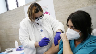 Quello strano caos su medici e infermieri del Lazio: ecco il record di nì vax