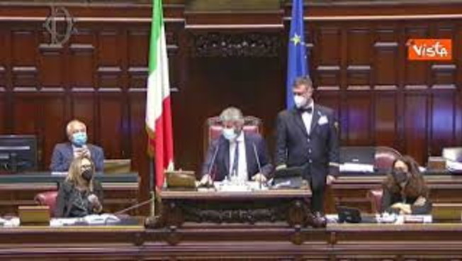 Tokyo 2020, alla Camera scatta l'applauso per l'oro di Jacobs