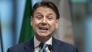 Flop online per l'incoronazione di Giuseppi. Spaccatura sulla giustizia: principi traditi