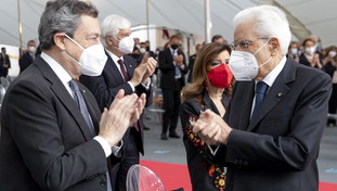 Minzolini lancia in pista i nomi per il Colle: i piani di Mattarella e Draghi e le carte segrete