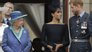 Meghan è assetata di notorietà e ha ridotto il principe Harry ad essere un pagliaccio