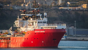Tutto come previsto: i 549 migranti della Ocean Viking sbarcheranno da noi