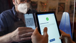 Volevano truffare sul green pass e sono finiti truffati: l'incredibile raggiro su Telegram