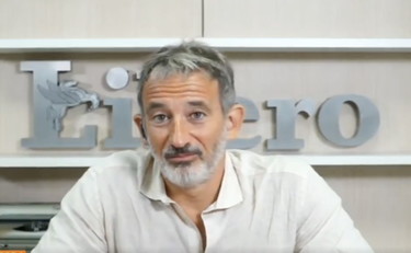 Metterà il burqa alla fidanzata? Senaldi umilia Conte