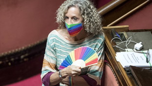 Il mistero dei 24mila euro nella casa della Cirinnà: l'assurda scoperta e l'intervento dei carabinieri