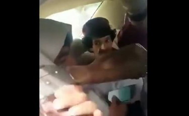 I talebani lo arrestano e lo prendono a schiaffi, ecco come muore un comico