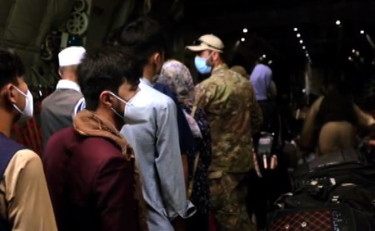 L'ultimo volo dell'Italia da Kabul: 