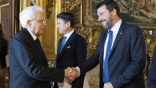 Il veto di Salvini al Pd: per voi niente Quirinale. Chi pressa per la conferma di Mattarella