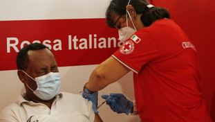 Ma quale immunità di gregge vicina, il trucchetto di Figliuolo è smascherato