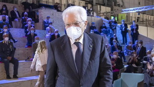 Mattarella, siluro ai no-vax: non si invochi la libertà per sottrarsi al vaccino