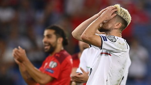 Jorginho fa ancora cilecca su rigore. Così l'Italia si complica la vita