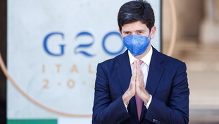 Il partito del terrore di Speranza: Ecco un altro lockdown. Crisanti semina il panico