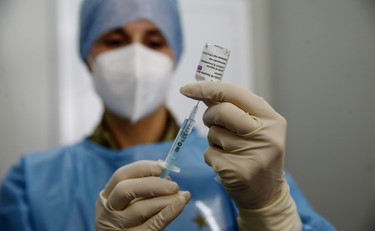 Vaccini, il buco dei 50enni