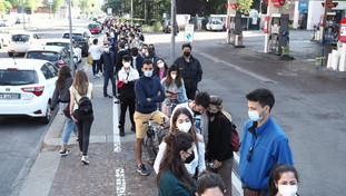 Il buon esempio dei giovani italiani, il numero dei vaccinati è impressionante