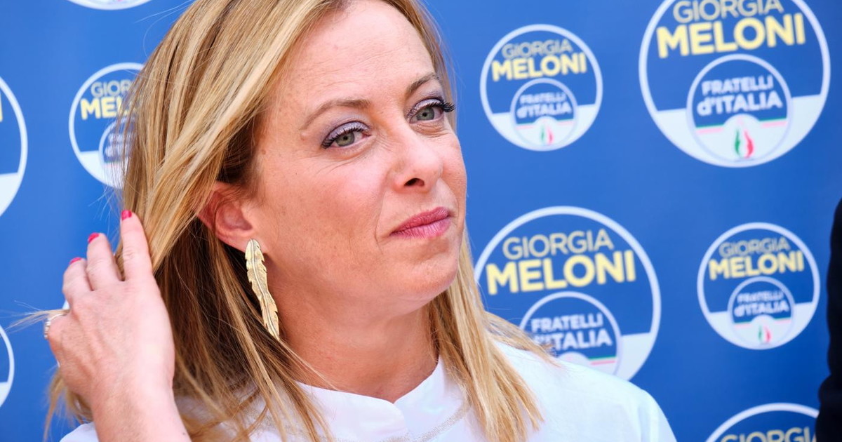 Giorgia Meloni La Petizione Di Fratelli D Italia Contro La Lamorgese In Piazza A Roma Gli Italiani Non Meritano Un Ministro Cosi Il Tempo