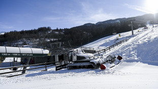 Riaprono gli impianti da sci. Ma c'è la doppia beffa per i no-vax