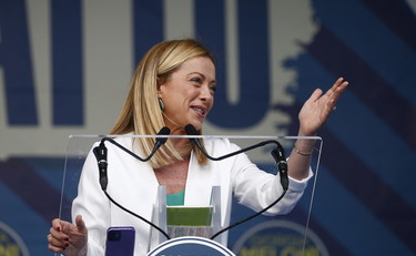 Meglio tra i cittadini che con Raggi e Gualtieri, Meloni detta la linea a Michetti