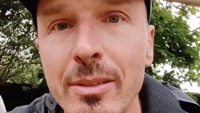 In Inghilterra manca la benzina, Marco Montemagno spiega perché: grazie Brexit!