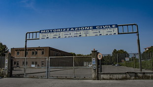 Una stangata dietro l'altra. Ora aumenta anche la revisione dell'auto