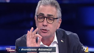 Scontro tra titani Pregliasco-Stramezzi: Teorie demenziali. Rissa e urla sulle cure anti-Covid