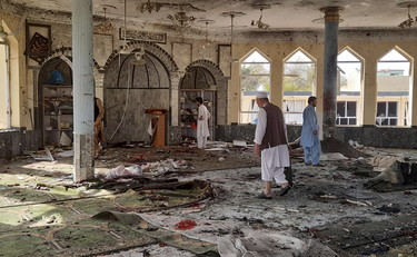Esplosione in moschea, strage in Afghanistan