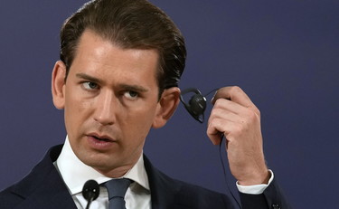Travolto dallo scandalo, Kurz si dimette in Austria