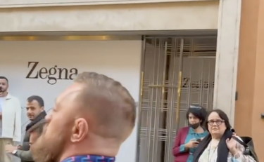 È l'atleta più pagato al mondo, perché McGregor va a spasso per Roma