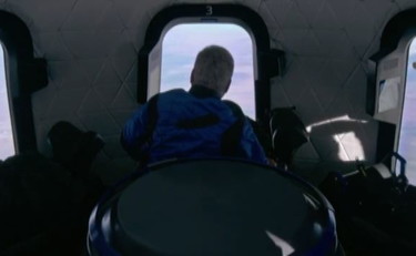 L'emozione di Shatner nello Spazio, il capitano Kirk si commuove