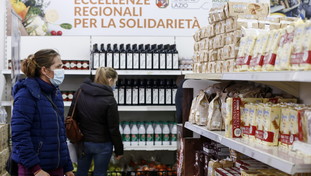 Effetti devastanti del Covid e maxi-crisi: nel 2020 boom di nuovi poveri