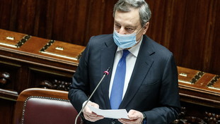 Draghi si dà 10 e lode sui vaccini e rivendica gli effetti dell'obbligo di green pass