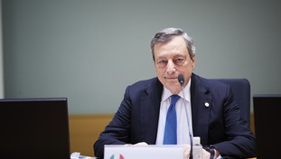 Draghi accusa l'Europa sui migranti: l'Italia è stata lasciata sola