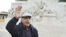 Parla alle persone libere No Green pass e Montesano, chi lo elogia? Pioggia di like