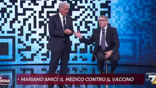 Vaccino più del veleno. Non siamo dei co******. Giletti inchioda il medico sospeso