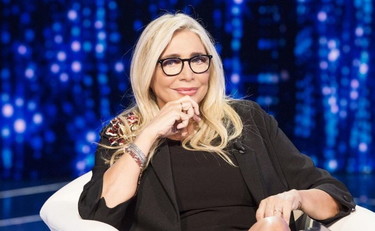 Non la fanno entrare in Rai, Mara Venier lascia a casa il green pass