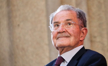 Troppo vecchio per sfidare Berlusconi, Prodi si sfila dal Quirinale