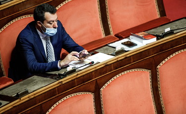 Rivoluzione Salvini nella Lega: ecco come risponde a Giorgetti