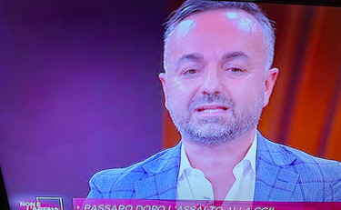 Telese spietato contro Passaro (IoApro): Fate gli eroi ma vi c...ate sotto. E a Non è l'Arena esplode il caos