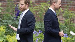 Dietro alla separazione il favore di Harry a William: il retroscena dell'esperto royal