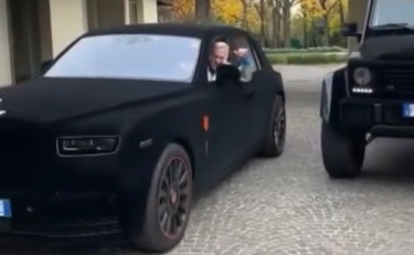 La figlia di Gianluca Vacchi è già al volante della sua auto. Eccola in macchina