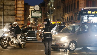 Smog, immondizia e piste ciclabili: Roma è la città peggiore d'Italia