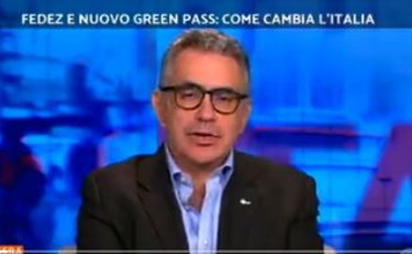 I contagi saliranno, l'allarme di Pregliasco sull'ondata di Natale