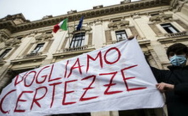 Orari d'ingresso scaglionati, studenti in protesta continua