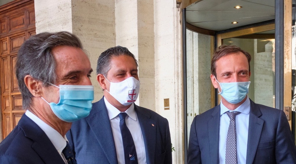 Governatori preoccupati per il Natale, Regioni contro i no vax