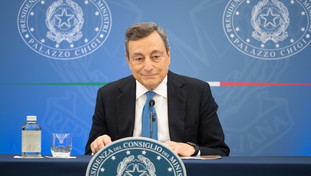 Il sondaggio premia Draghi sul super green pass: italiani schierati dalla sua parte