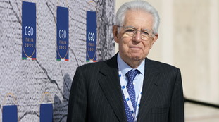 Meno democrazia nella comunicazione Covid, Monti a valanga